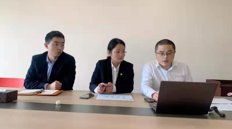 爱游戏买球-爱游戏(中国)
家具“2021年数字化改造项目验收”顺利通过
