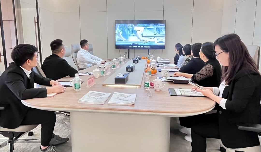面对面传经送宝 心连心砥砺前行|省护理学会专家一行莅临爱游戏买球-爱游戏(中国)
医疗