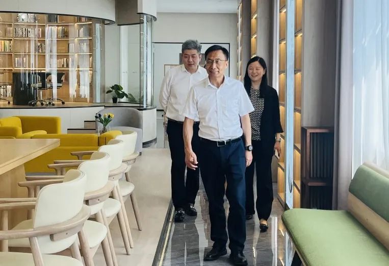 萧山区政协叶建宏主席一行莅临爱游戏买球-爱游戏(中国)
集团进行委员走访